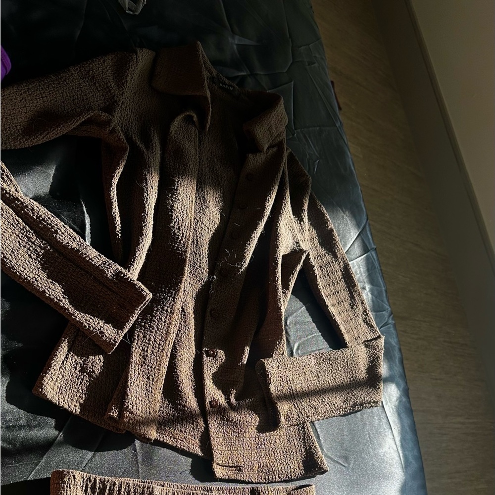 Brown two piece set 🤎